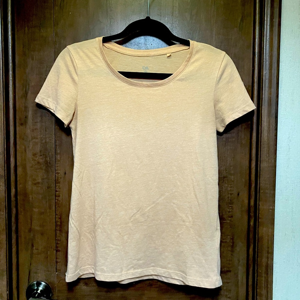 C&A XS beige women’s T-shirt.